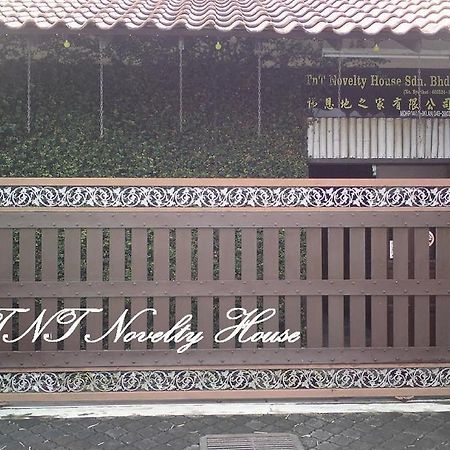 Tnt Novelty House Apartamento Teluk Intan Exterior foto